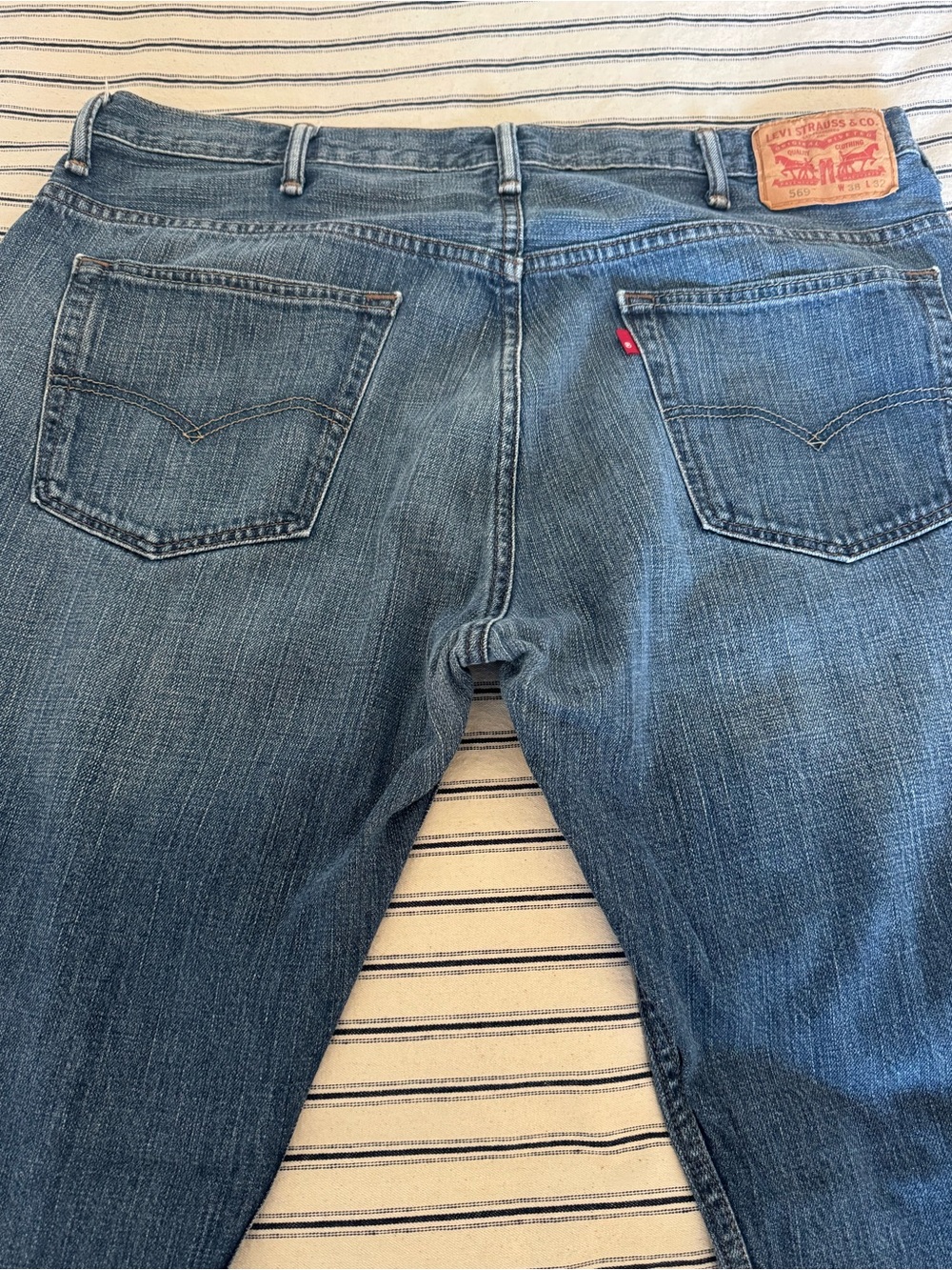 Vintage Levi’s 569 Loose Straight Baggy Jeans 38 x 32